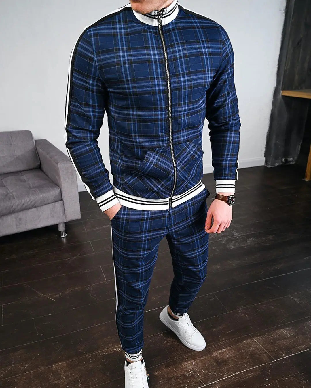 Stylish Mens Two-Piece Tracksuit Set